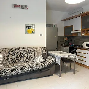 appartamento-in-genoa.hotelitalianriviera.com/